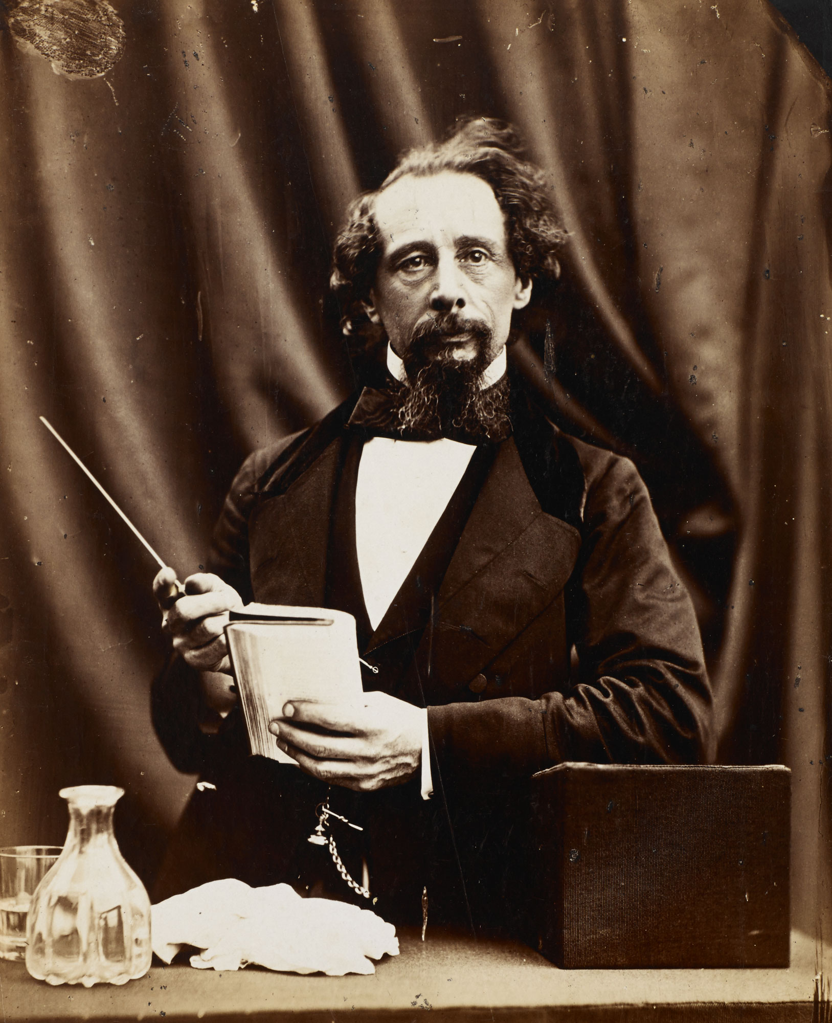 CHARLES DICKENS