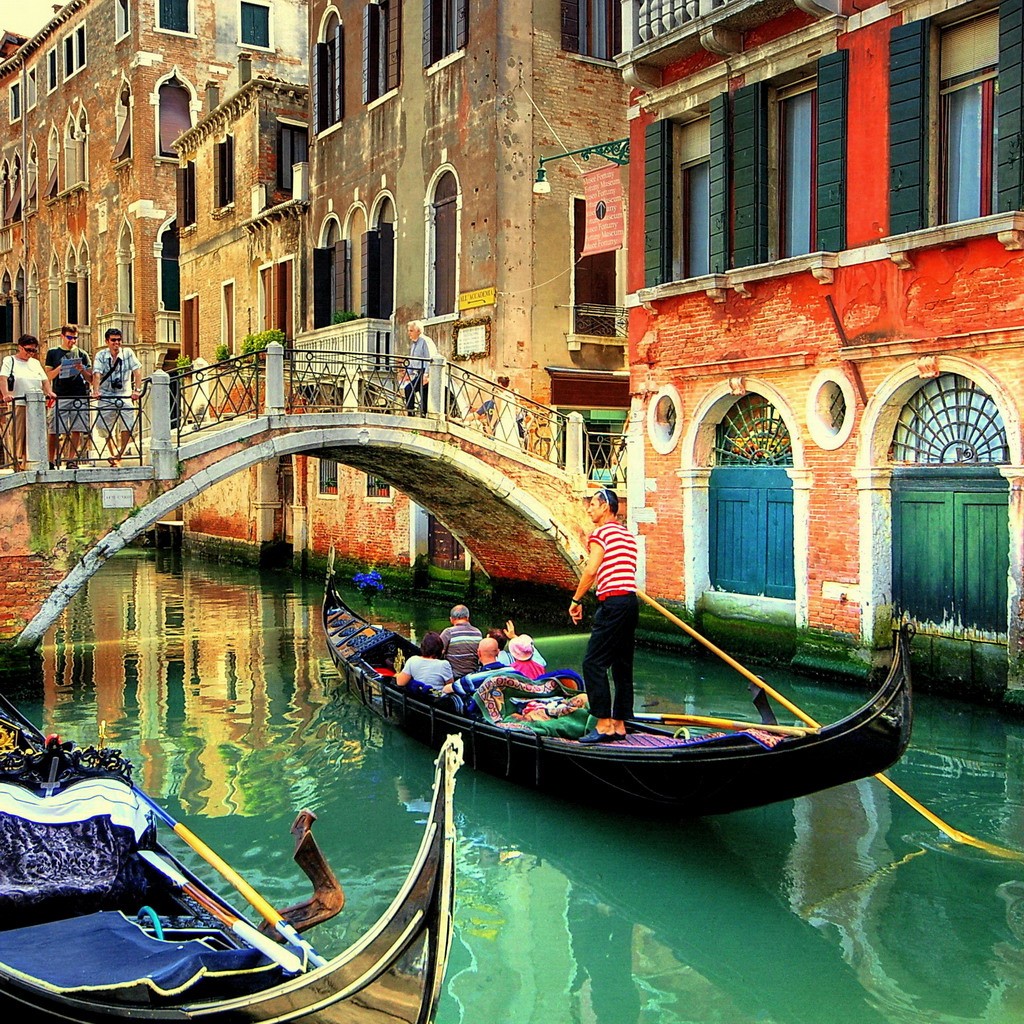2 NIGHT VENICE BREAK WITH OPERA TICKETS! FOR 2 PEOPLE