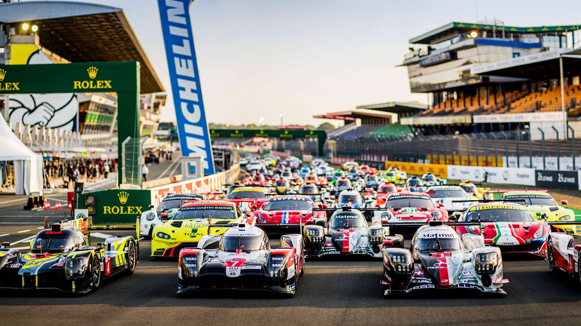 LE MANS 24 HOURS - CHATEAUX WEEKEND